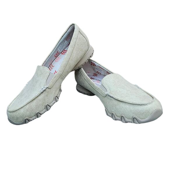 Canvas Loafers Skechers Relaxed Fit Bikers Hyphen Mocs Size 9 Beige Slip On EUC - Picture 1 of 13